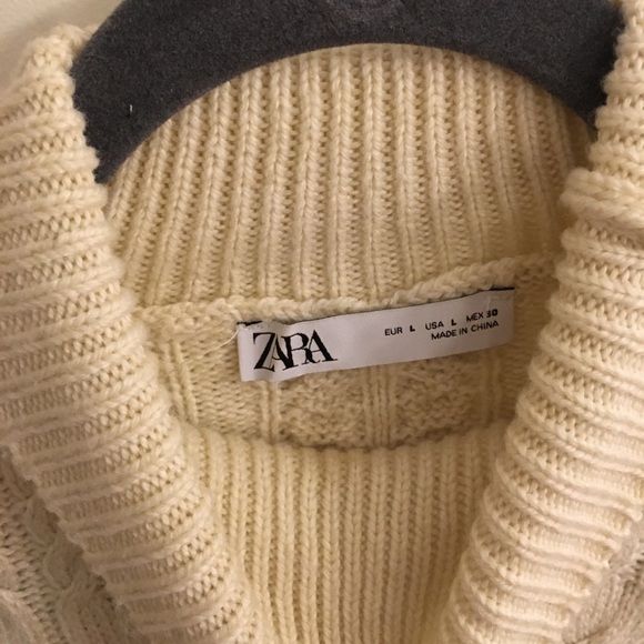 Over sized knit sweater - Picture 2 of 2